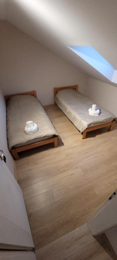 Zen Apartmani โนวีซาด ภายนอก รูปภาพ