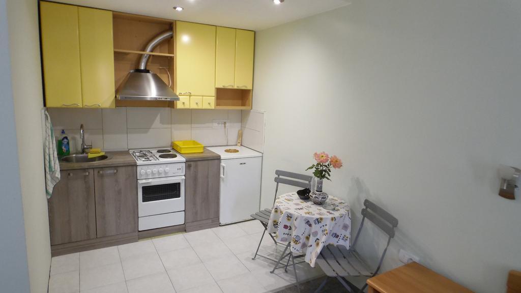 Zen Apartmani โนวีซาด ภายนอก รูปภาพ