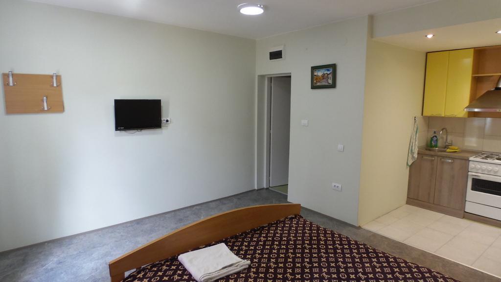 Zen Apartmani โนวีซาด ภายนอก รูปภาพ