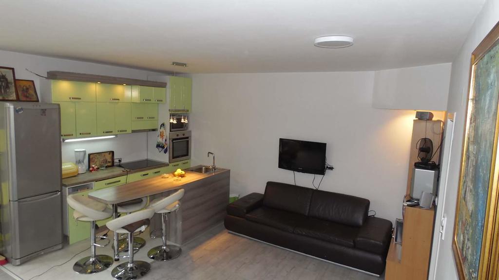 Zen Apartmani โนวีซาด ภายนอก รูปภาพ