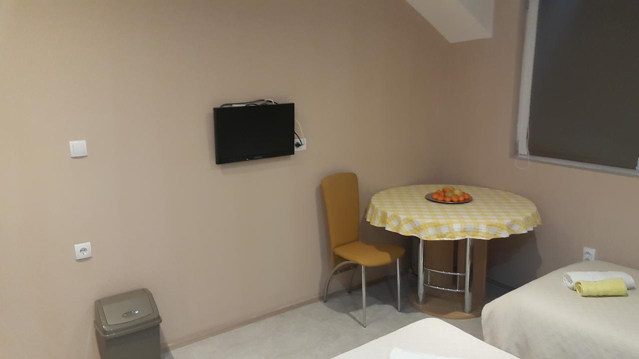 Zen Apartmani โนวีซาด ภายนอก รูปภาพ