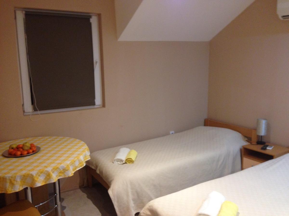 Zen Apartmani โนวีซาด ภายนอก รูปภาพ