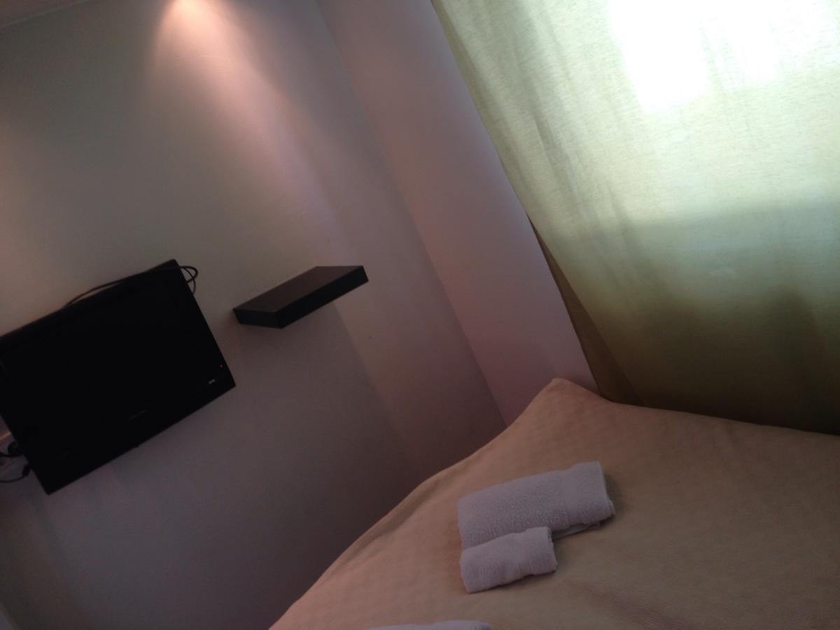 Zen Apartmani โนวีซาด ภายนอก รูปภาพ