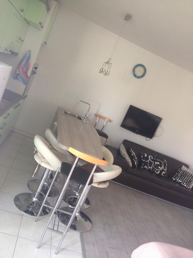Zen Apartmani โนวีซาด ภายนอก รูปภาพ
